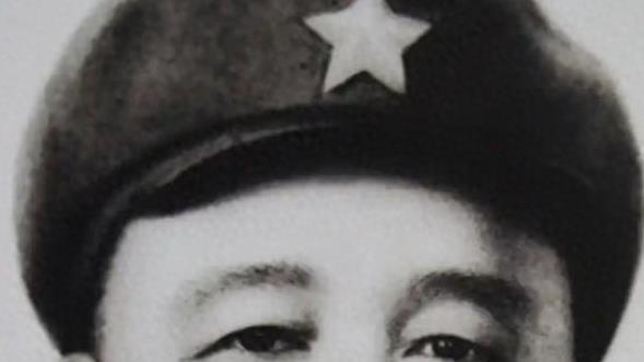 徐海东为何能获得大将军衔？洒脱的徐海东，堪称真英雄