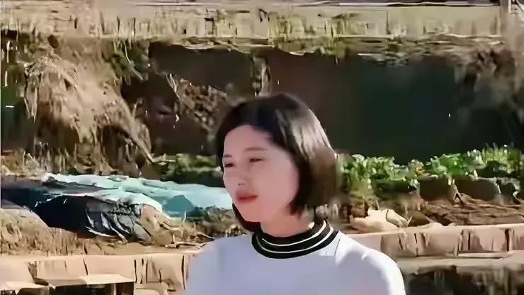 李佩霞父亲发声：不知女儿因何留置，对网友提出一心酸请求
