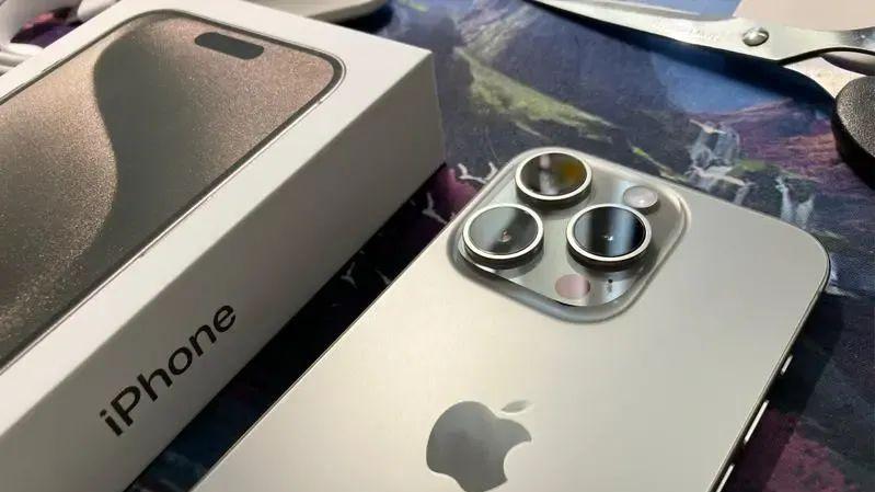 iPhone16 Pro 又出问题，大量用户遭遇频繁死机卡死