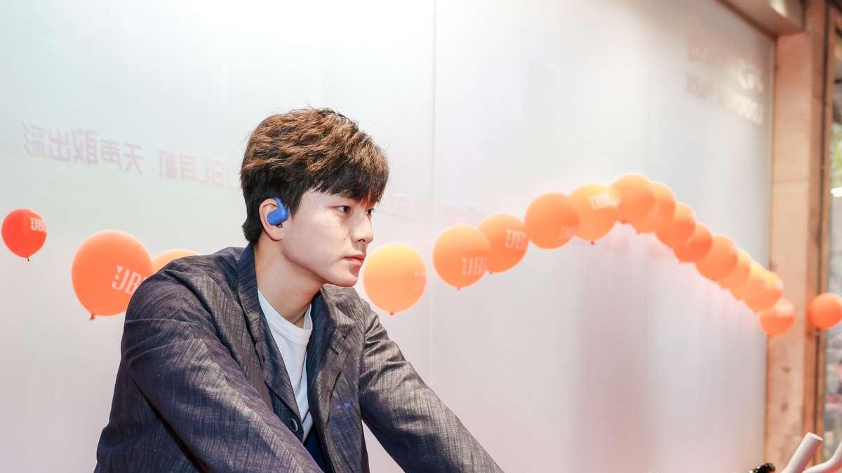 JBL携手伍鹏震撼启幕「超大声」音乐空间