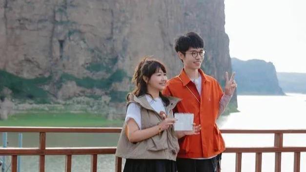 娱乐圈“闹剧”反噬，李行亮事业受波及