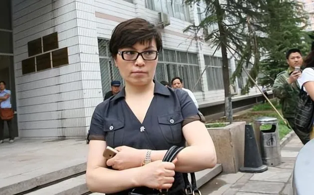 “央视最资深主持人”李瑞英