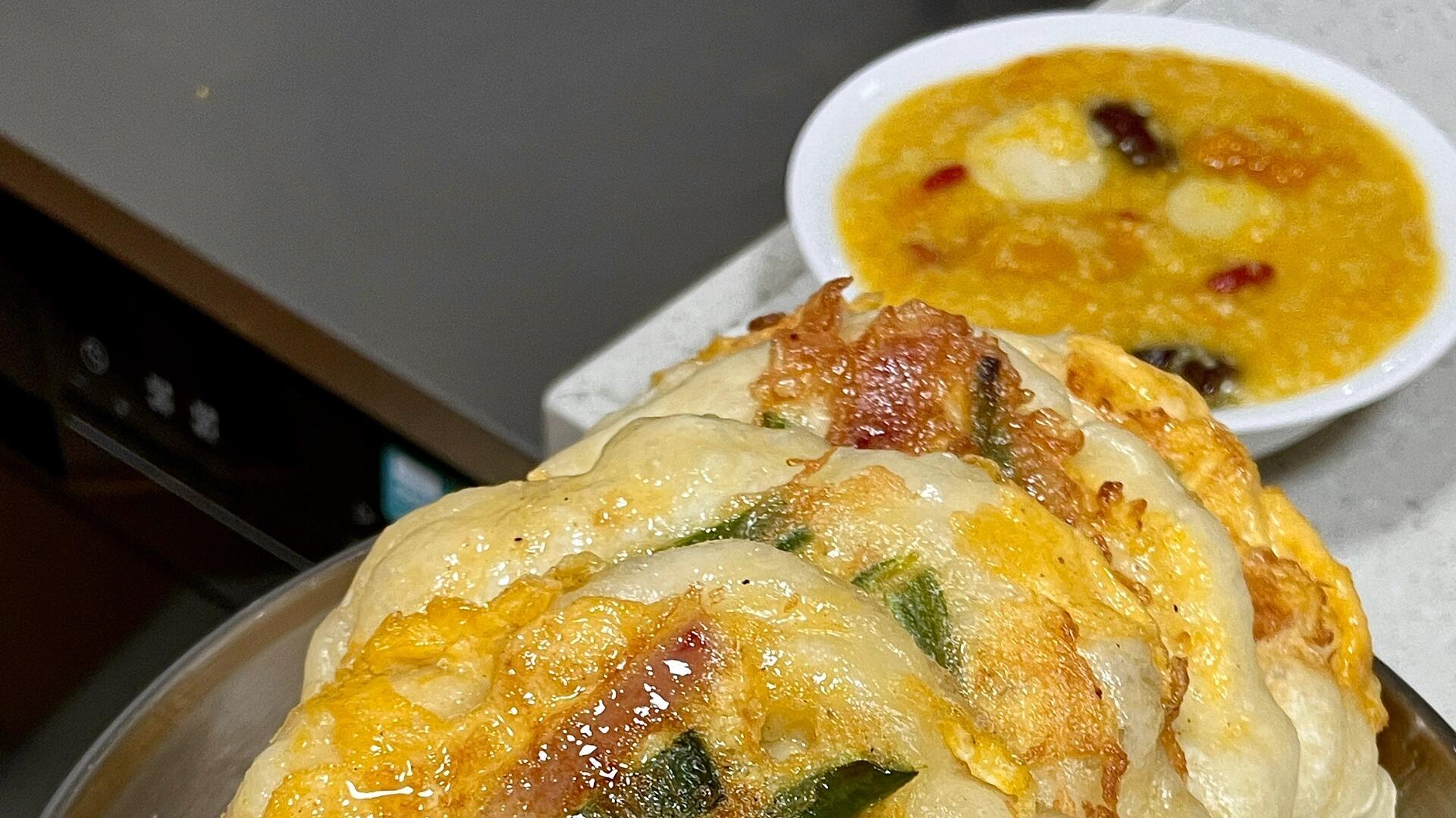 “鸡蛋发面饼”