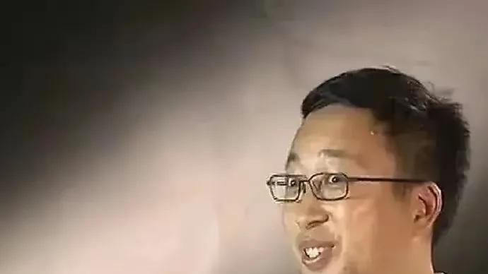 琼瑶去世导致于正抄袭事件被重提，更有多名艺人蹭热度营销引热议