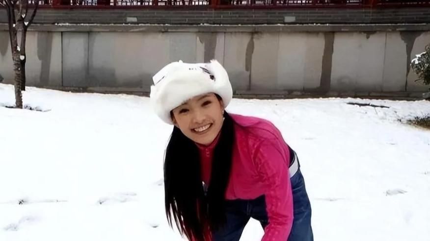 白静：24岁爆红，29岁和丈夫同时离世，母亲为争遗产四处奔走