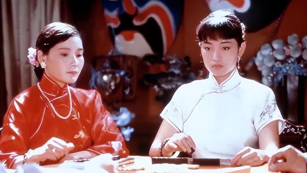 何赛飞，从影38年不被关注，却被“影后”李庚希推上了浪尖！