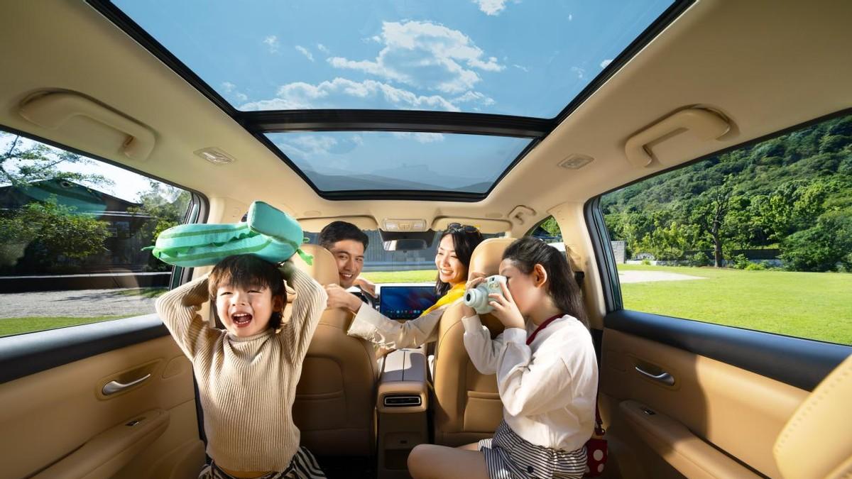 蓝电E5 PLUS新车上市 新增3款配置 9.98万元起
