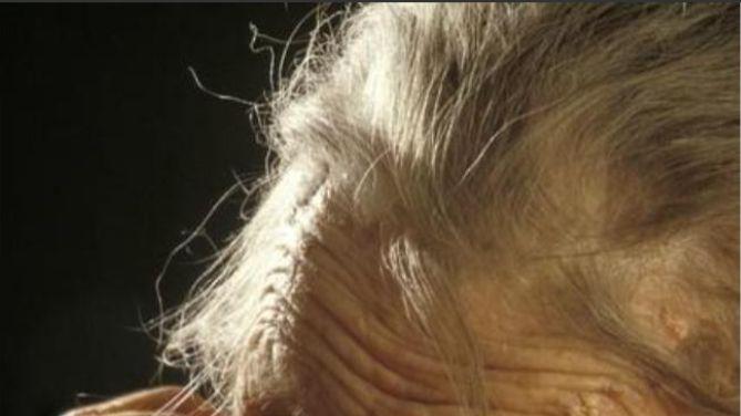 长寿老人：家庭的 “甜蜜负担”，社会的养老挑战