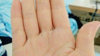 这种手纹，表明会辛苦求财，财路较曲折