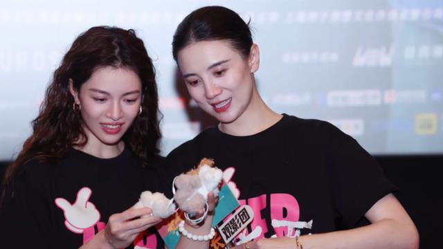 当43岁宋佳31岁钟楚曦同框，我终于明白，颜值在气质面前不值一提