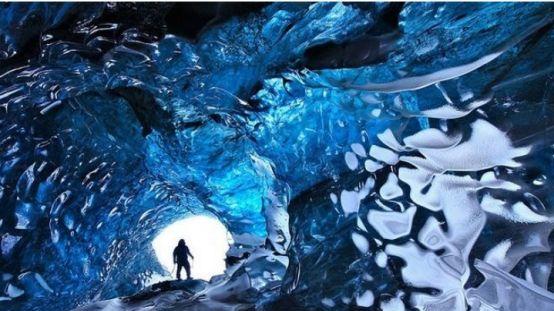 每个人内心中或多或少会有自卑情节，超越它你能感受到生命的意义