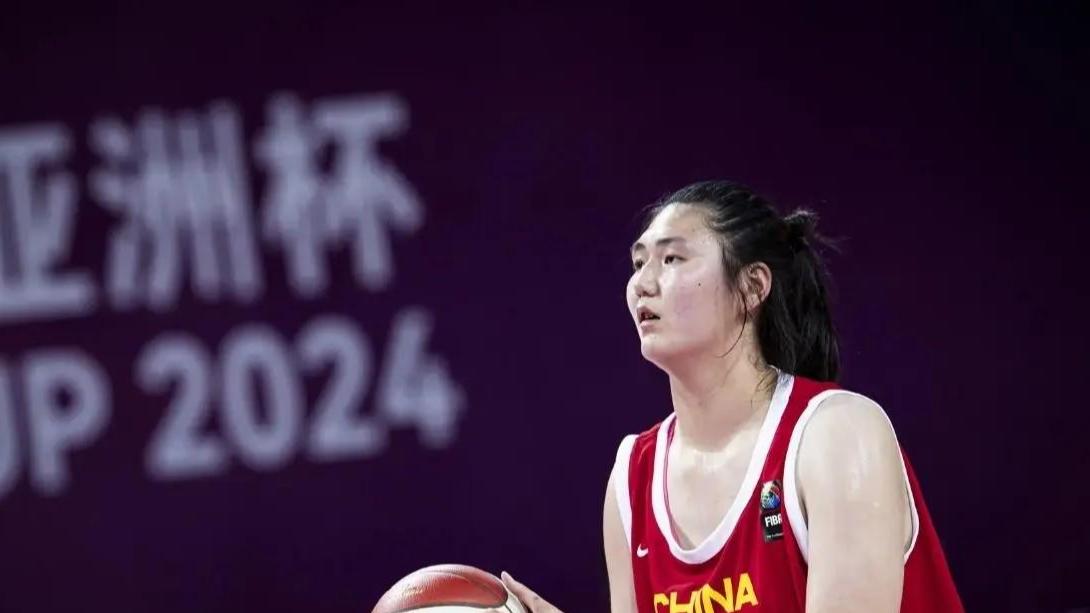 中国女篮憾败澳大利亚，但张子宇42分创佳绩，斩获MVP奖项！