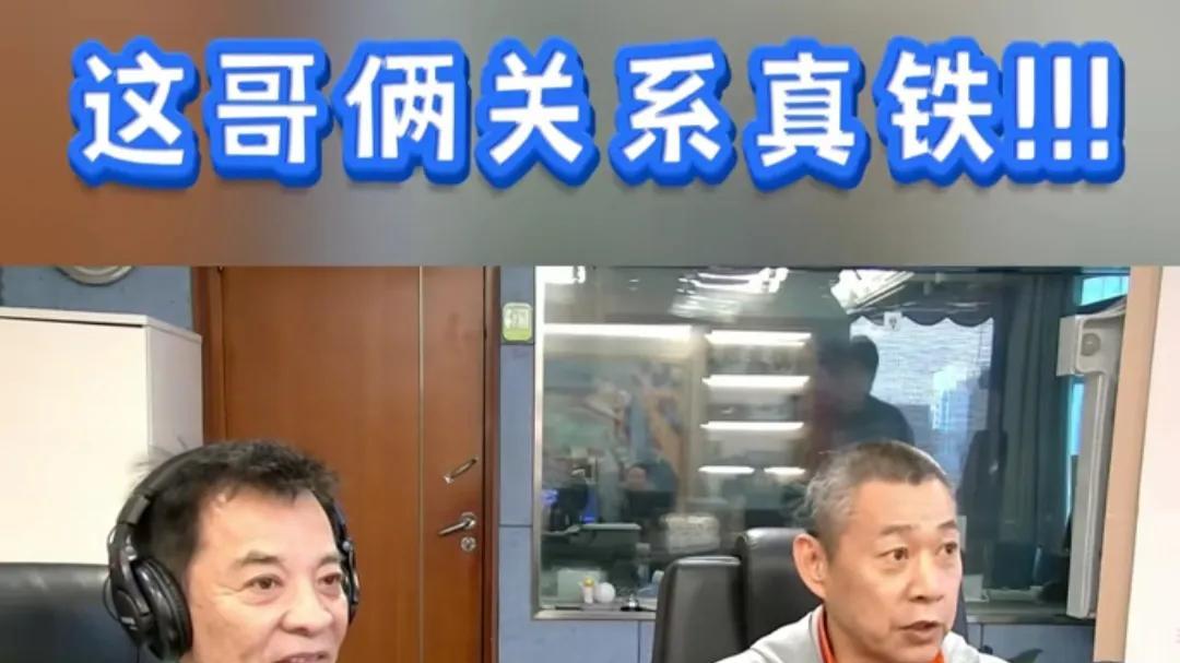 看到68岁张丰毅和66岁苗侨伟锻炼，我才明白他们为何火了这么多年