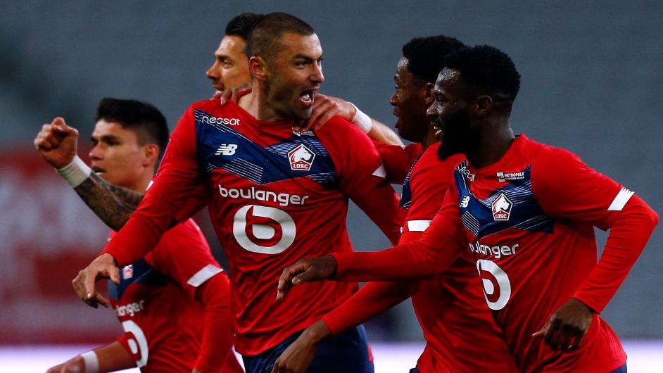 欧冠：费内巴切vs里尔！后防存在致命隐患，穆里尼奥与正赛无缘？