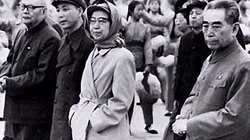 康生临终前，找周总理秘密谈话，他们都说了什么？