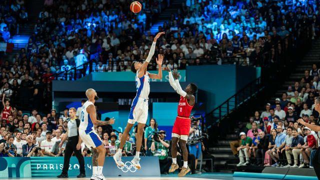 科莱特变阵再次收到奇效，亚布塞莱、科尔迪尼耶再次成为胜利关键