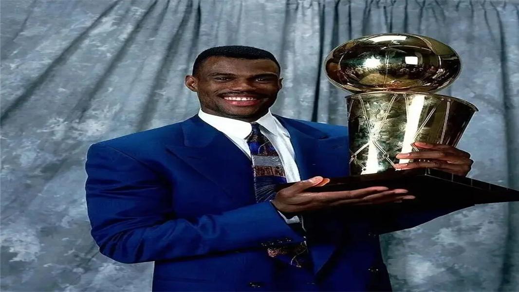 盘点NBA历史十大中锋：内线巨人的传奇时代