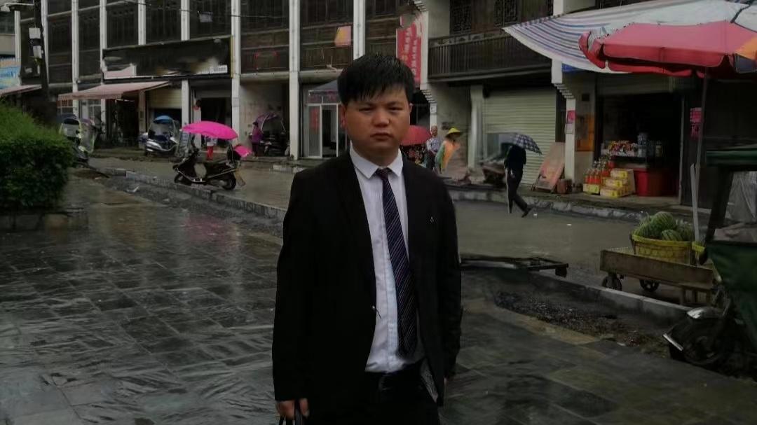 用青春力量守护国宝大熊猫，获“大熊猫守护志愿者”殊荣