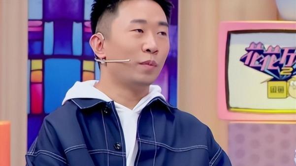 杨迪有多精明？和女友有夫妻之实16年却不娶，网友：算盘打的真响