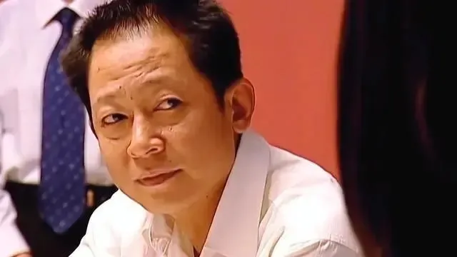 左小青借酒劲问王志文：拍《天道》时我脱光表白，你是否心动？王志文的回答把左小青气得够呛