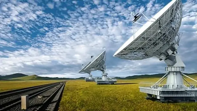 对比中美俄预警雷达