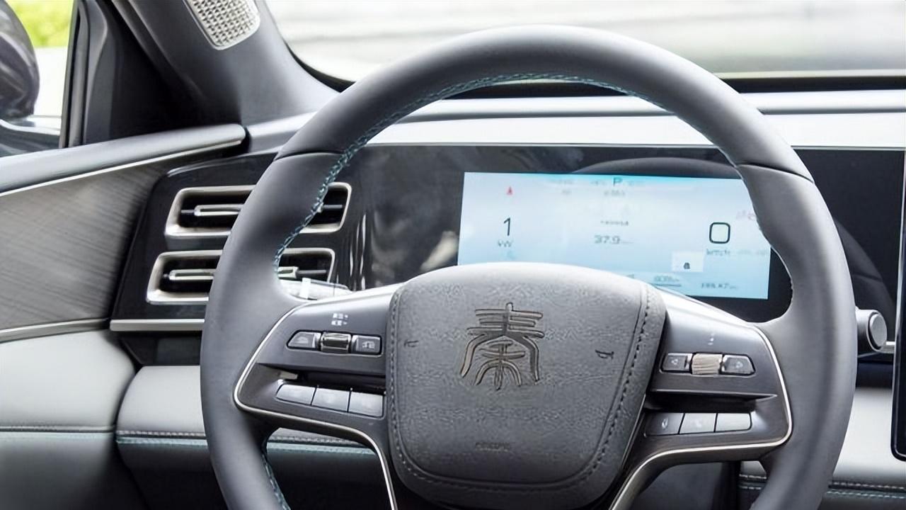 新车仅8.99万起，油耗3.9L，喝92号油且满油能跑1366公里