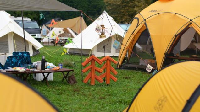 半年狂赚46亿，拿捏玄学的可隆，正在被体制内买空？