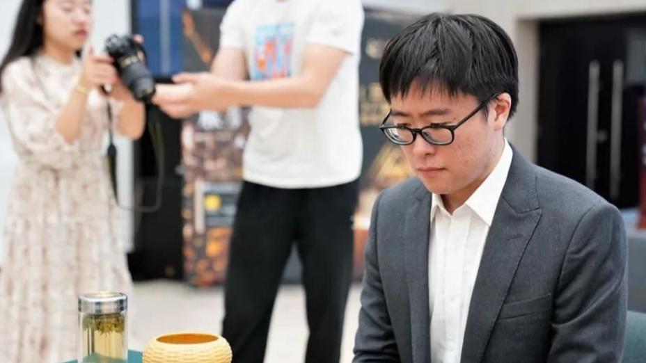 8强韩棋手已占3席，中国老牌世界冠军大龙被屠杀战败出局！
