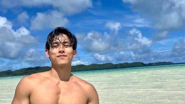 健身小哥神似彭于晏，手臂爆青筋，鲨鱼腹肌很亮眼