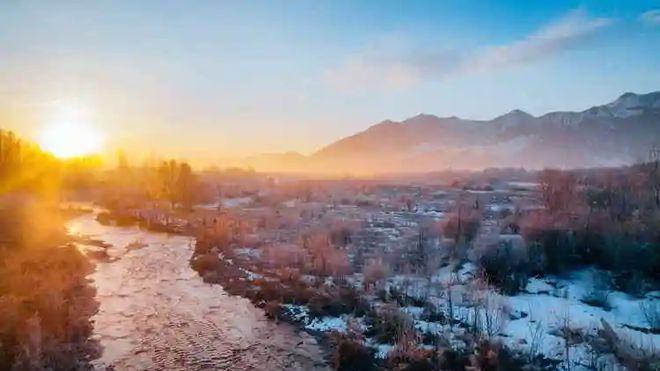 今日立冬，俗话说“早立冬，暖烘烘；晚立冬，凉飕飕”
