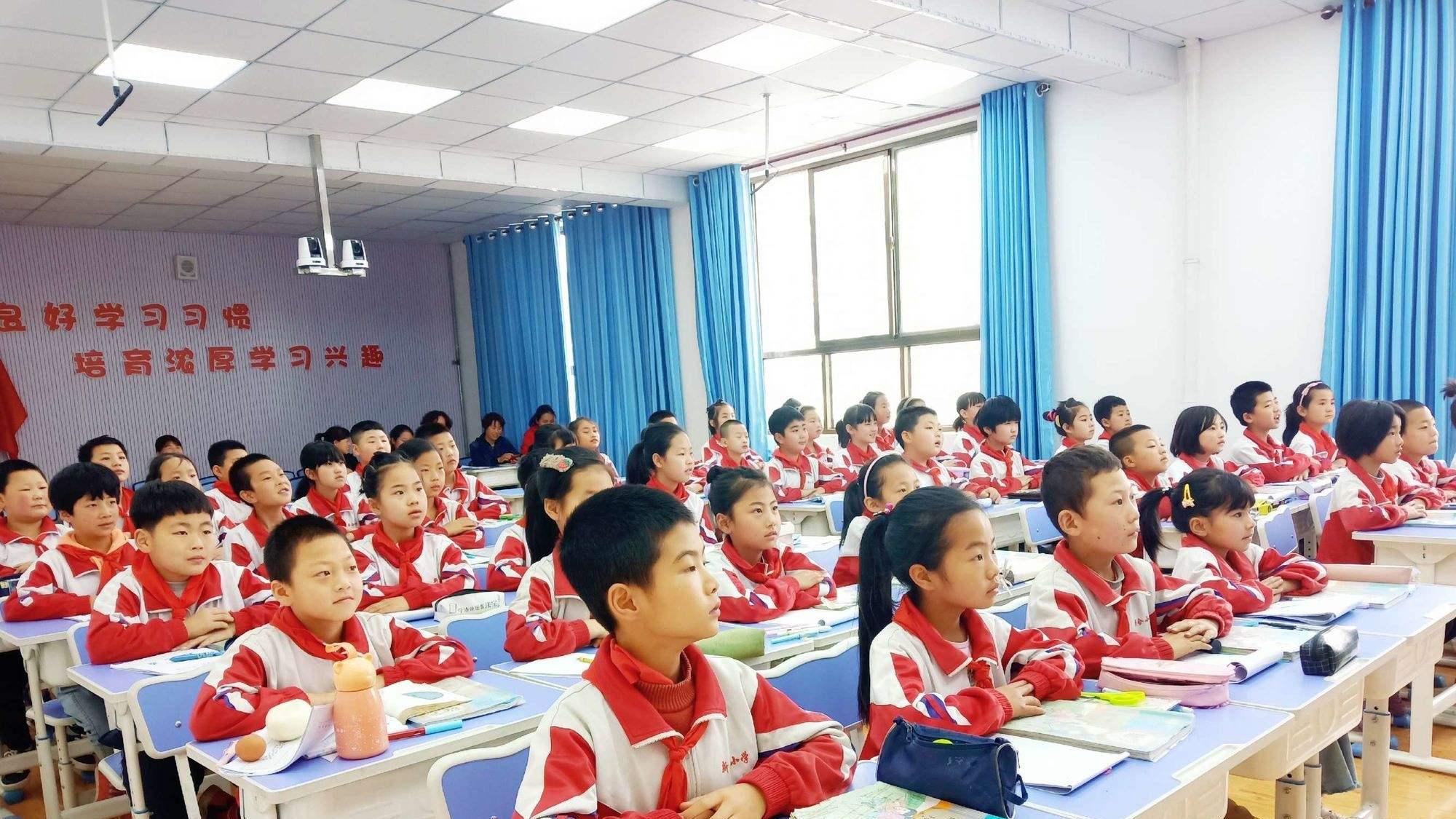 北京义务教育学校将课间 10 分钟延长至 15 分钟，是利还是弊