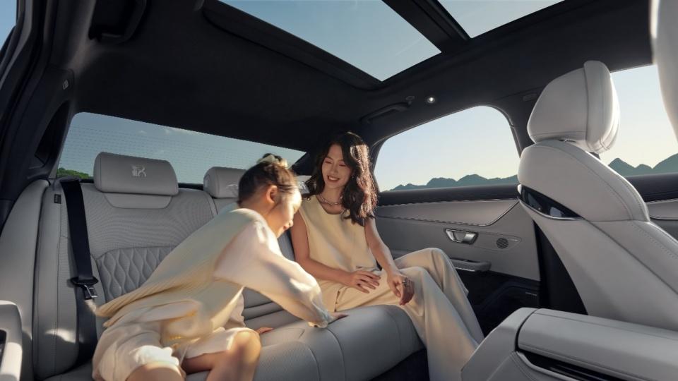 这才是中型SUV之王，续航超2000Km，仅售16万多，还要啥汉兰达？