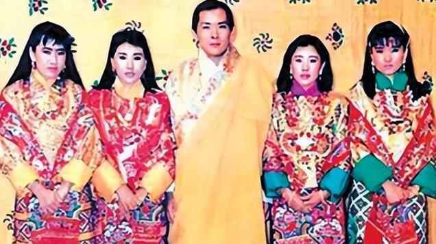 “荒诞”的皇室婚礼：不丹国王娶4胞胎做王后，隐婚9年才办婚礼