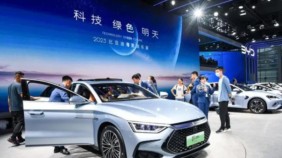 为什么有人买了新能源车后又后悔了？车主自述：四个缺点难以解决