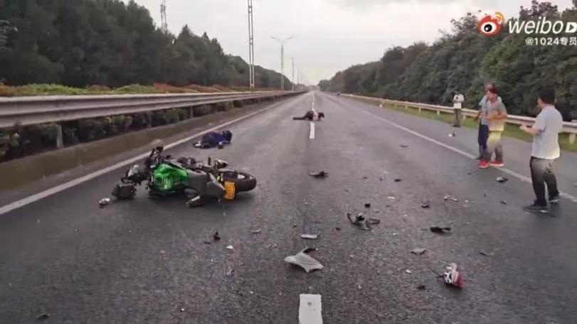 机车圈再次传来噩耗！19岁机车女网红车祸去世，知情人曝光实情！