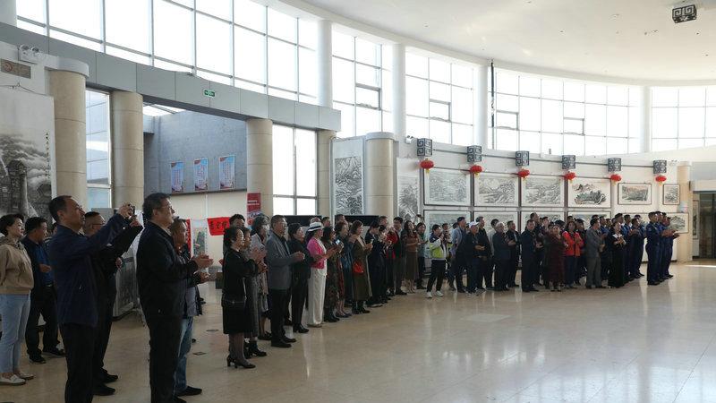 “向祖国致敬”李守玉国画精品展在滨海博物馆开幕