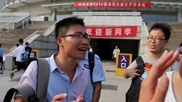 “高考疯子”吴善柳：复读8年终于考上清华，如今的他怎么样了？