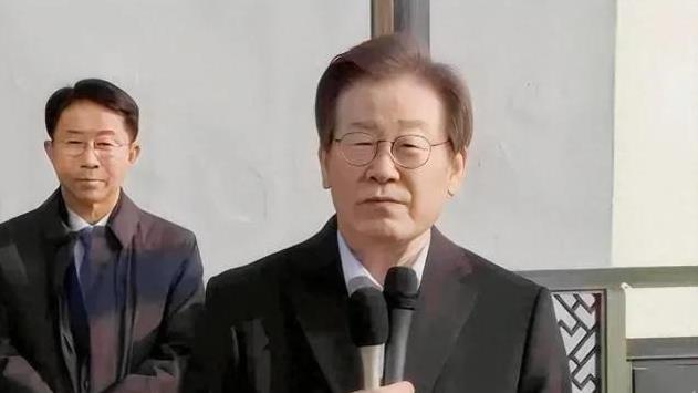 邻国出变故，第二个特朗普冒头？总统或被弹劾，两派激烈对抗