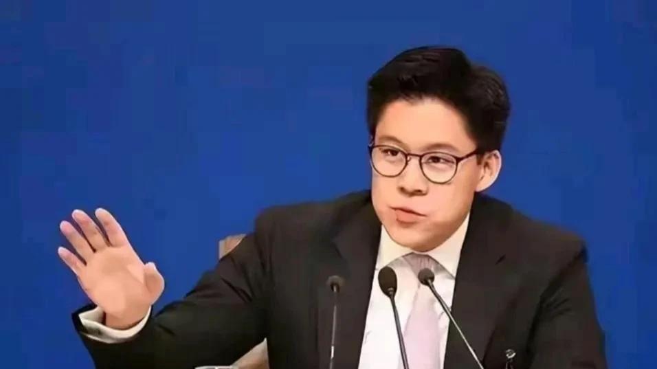 霍启刚一语激起千层浪，再度在华夏大地上荡起激昂的回响