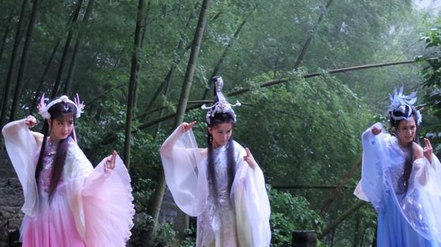 封神中，燃灯连三霄都打不过，为何却能击杀女仙之首金灵圣母？
