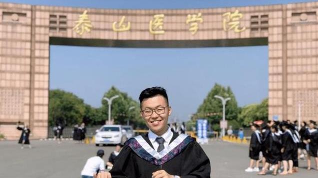 初中毕业去当流水线女工，五年后却成为世界冠军，22岁成人生赢家