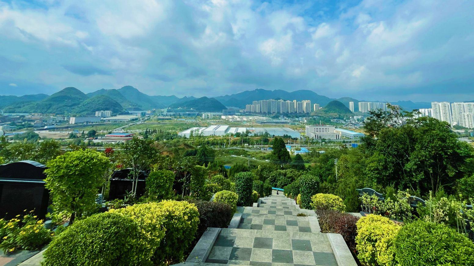 遵义市公墓的选择：经营性公墓与公益性公墓的区别与推荐