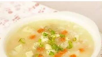 宝宝辅食：番茄土豆鸡肉粥