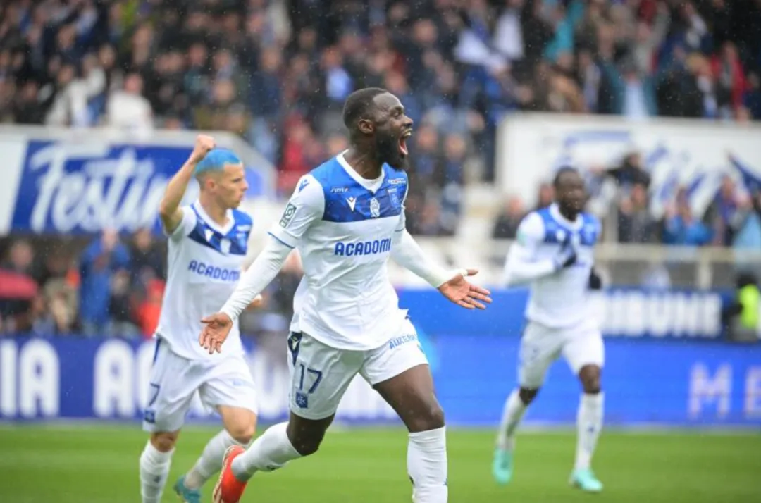 5/10 法乙：欧塞尔功勋主帅重返亚眠