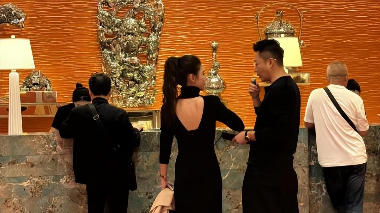 聚少离多！大S晒照与老公具俊晔秀恩爱，称我的欧巴回来了