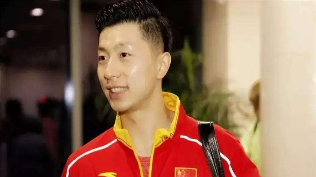 2024巴黎奥运会：樊振东绝地反击，观众跪地祈祷，这场比赛太精