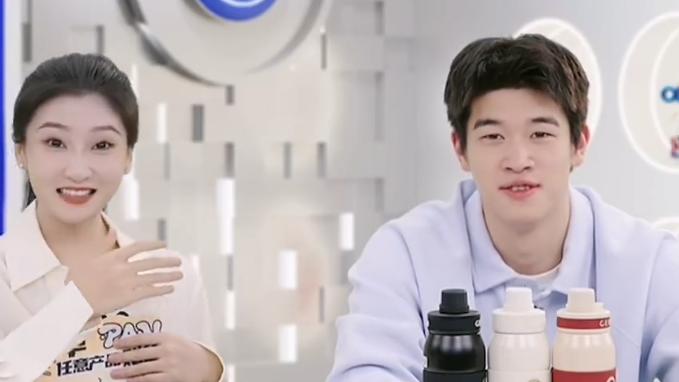 潘展乐：称呼腹肌不重要，要看成绩，比我快的人很多，我还不够好