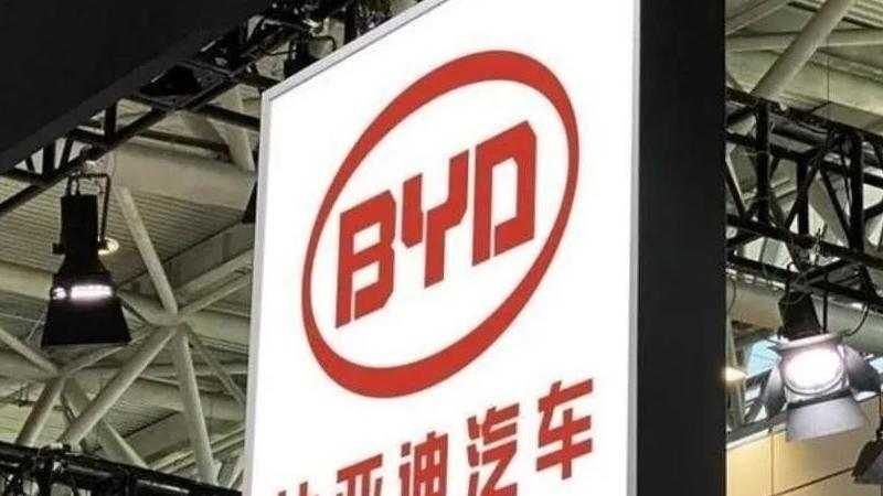 暴赚3000亿！出口150万辆，“打趴”比亚迪，汽车巨头闷声发大财