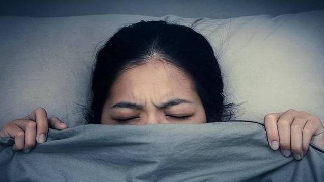 辽宁女子在新加坡失踪，连续几天给母亲托梦：我被困在大厦第六层