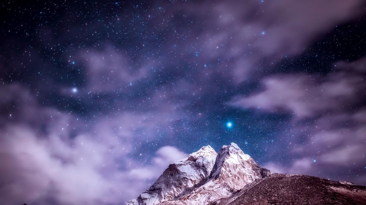 高考作文：心怀星空，是人类对未知的向往，是对自身极限的挑战